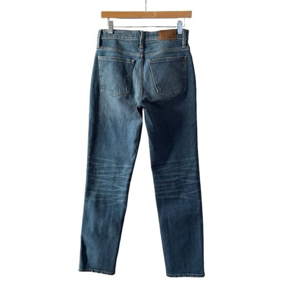 Madewell Mid-Rise Classic Straight Jeans in Carsondale Wash 25 Tall - Picture 3 of 11